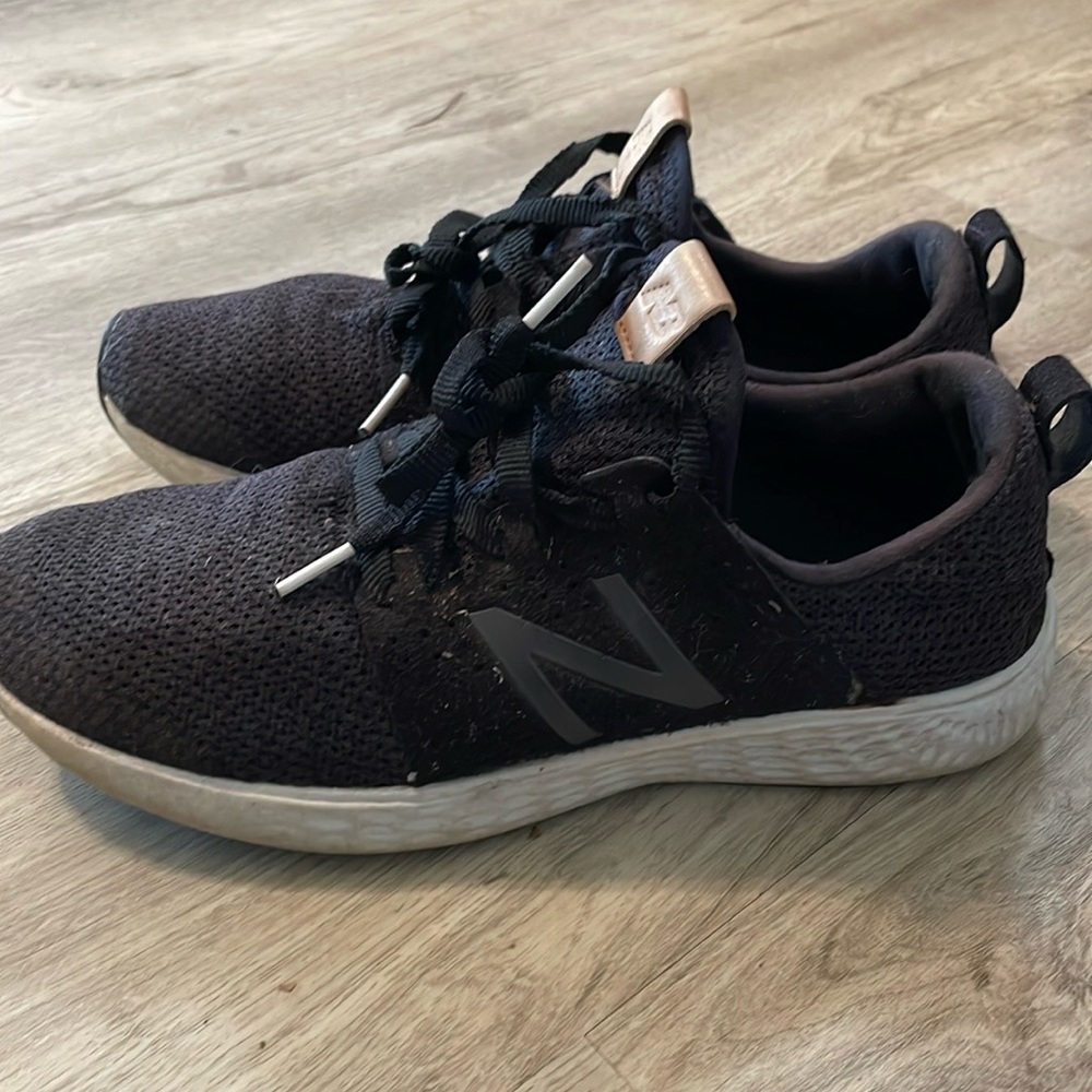 New Balance Women’s Size 9